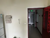 蔚藍民宿(順城街1号支店)