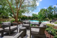 DoubleTree by Hilton Raleigh Midtown