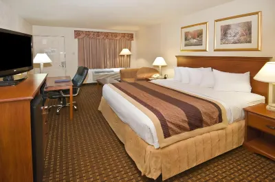 Quality Inn Clinton North Hotels in Fairfield Bay