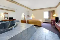Travelodge by Wyndham St. Louis 伯克利住宿飯店