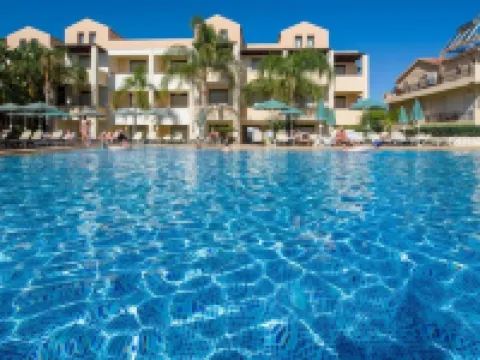 Creta Palm Resort Hotel & Apartments โรงแรมในStalos
