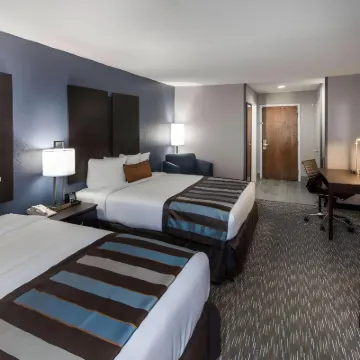 Comfort Inn & Suites Columbus North Hotels near Friendship Cemetery