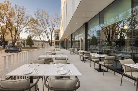 Holiday Inn Braga Отели рядом с достопримечательностью «Бон-Жезуш-ду-Монте»