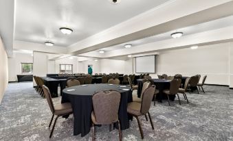 Clarion Suites Anchorage Downtown