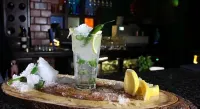 Post Boutique Hotel Amman - バー