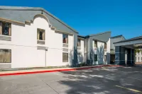 Quality Inn & Suites Lafayette Hotels in Breaux Bridge