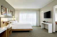Renaissance Chicago Glenview Suites Hotel فنادق في جلينفيو