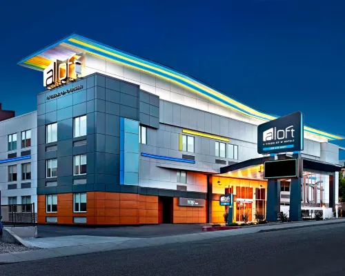 Aloft Calgary University Hotels near 69th Street C Train