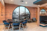 Delta Hotels Kalamazoo Conference Center - sarapan