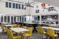 Aiden by Best Western @ Cape Point Hotels in West Yarmouth