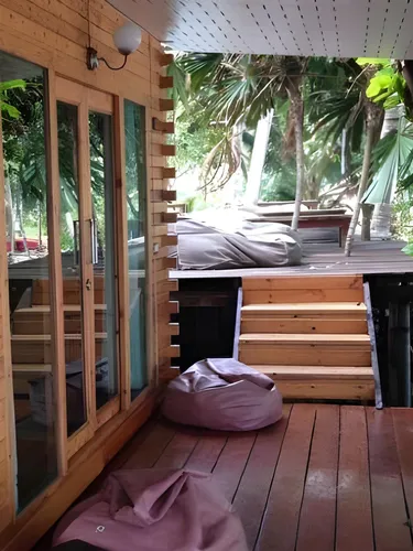 รูปภาพของเช็คอิน แอนด์ ชิลล์เอาท์ ท่าเรือแหลมศอก