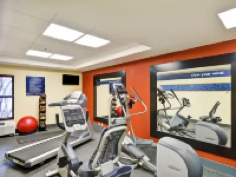 ハンプトン イン アルバニー ウルフ ロード (エアポート) コロニーのホテル