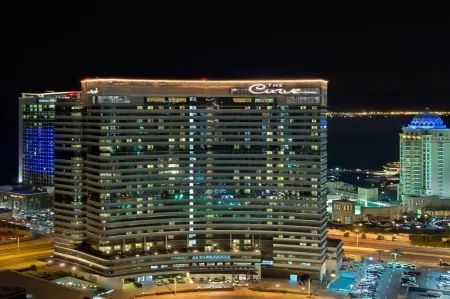 The Curve Hotel