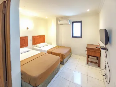 D'Hans Hotel Syariah RedPartner Near Wisata Religi Sunan Ampel Surabaya Hotels in Semampir