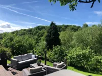 Woodbury: Country house, stunning views & hot tub