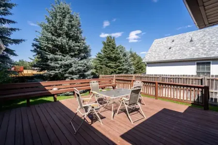 Tranquil Home on the Cheyenne Greenway!