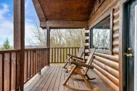Romantic Couples Getaway-5 Min to the Pkwy-Hot Tub-20 Min to Gsmnp-Pet Friendly!