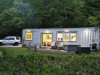 This IS the One! Shipping Container Cabin-View-Wifi-Natural Bridge-Nada Tunnel Hotels in Powell County