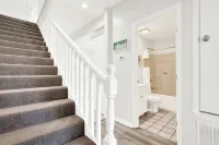 3-bedroom vacation home steps to Tybee Island Beach