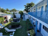 1 Block Walk to the Beach, Fun in the Sun! 팜비치쇼어 호텔