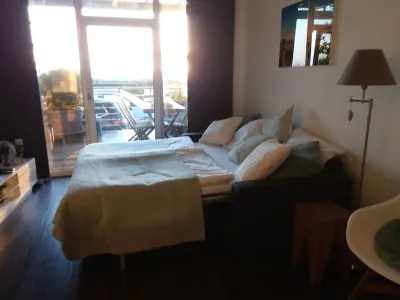 Front row, more sea is not possible! Hotels near Royal Scotsman