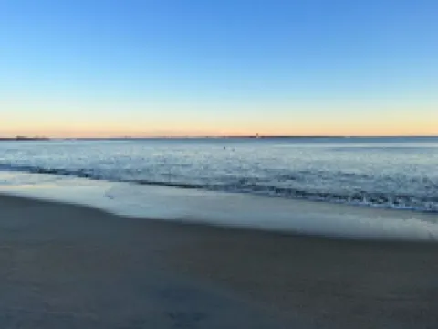 Cozy Cottage w/Lighthouse Views - Private Beach - Dedicated Office