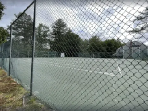 LOON-tastic location minutes away from the Slopes!