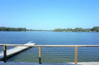 Perfect Cottage on the Lake - 4-Star