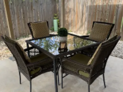 Bluedoor House Comfy Home close to NB, SA, & RAFB โรงแรมในLive Oak