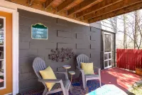 The Lower Berne offers all the conveniences of home in a secluded wooded setting