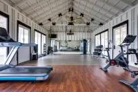 Mahogany Bay Resort & Beach Club, Curio Collection by Hilton - Gym