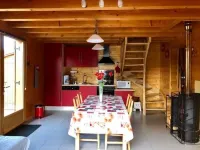South-facing chalet