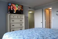 Ocean Bliss!  Beautiful Oceanfront Condo with Large Balcony Hotel a North Myrtle Beach