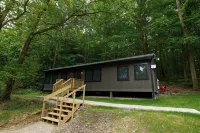 Valley Overlook, heart of Cuyahoga Valley National Park - Cabin for 4 Hotel dekat Funny Stop Comedy Club