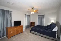 The Perch- 1 Bedroom garage apartment-2nd floor - balcony