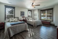 Gorgeous Mountain Lodge on Privately-Owned Lake - Sleeps 30!