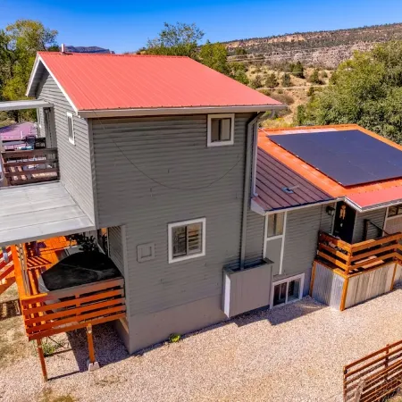 Luxury Durango Retreat, 5 Min to Downtown, Hot Tub, Views, Games, Pets Welcome!