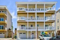 6 Bed 5 Bath Ocean Views, Elevator, 2 masters Suites, & Community Pool