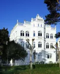 Peaceful, Sunny  Vacation Apartment Directly on the Beach Promenade, Beach Hotels in 