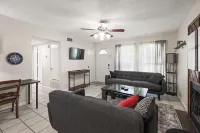 Entire 2 bedroom unit downstairs, family owned. Hotels in Midlothian