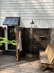 The Red Dog Cottage In The Woods w/ Hot Tub