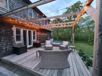Chappaquiddick retreat-outdoor shower, hot-tub, decks, central AC-close to beach