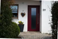 Idyllic vacation apartment in the heart of the Zollernalb district Hotels in Bitz