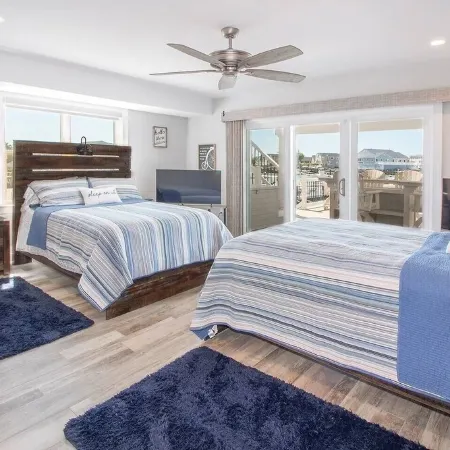 Luxury Paradise on the Bay!  3 Day & Weekly! Elks Members Welcome!!