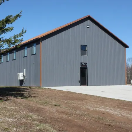Big Group Barndominium- minutes from beautiful Lake Superior shoreline!