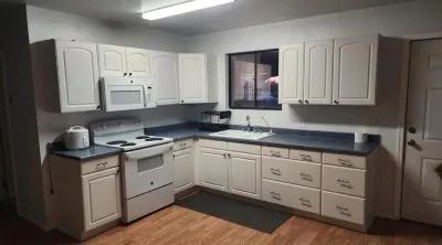Cozy home in N. Scottsdale 프레스필드 트레일헤드 - 스코츠데일 맥도웰 소노란 보호지역 주변 호텔