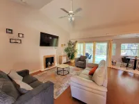 Beautiful Heated Pool House with Backyard Oasis