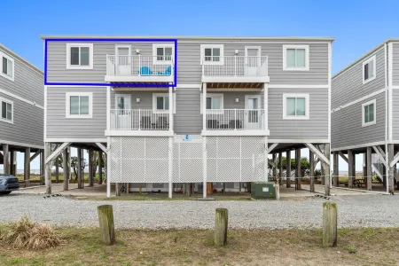🌊 Pool open- Oct! Oceanfront-All linens Incld-Stocked Kitchen