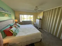 Beach Paradise! Relaxation, Sports, Beach, Food and Drinks! all in the Village!