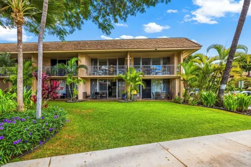 Across from Kamaole 2 Beach, Concrete Building, Well Maintained.